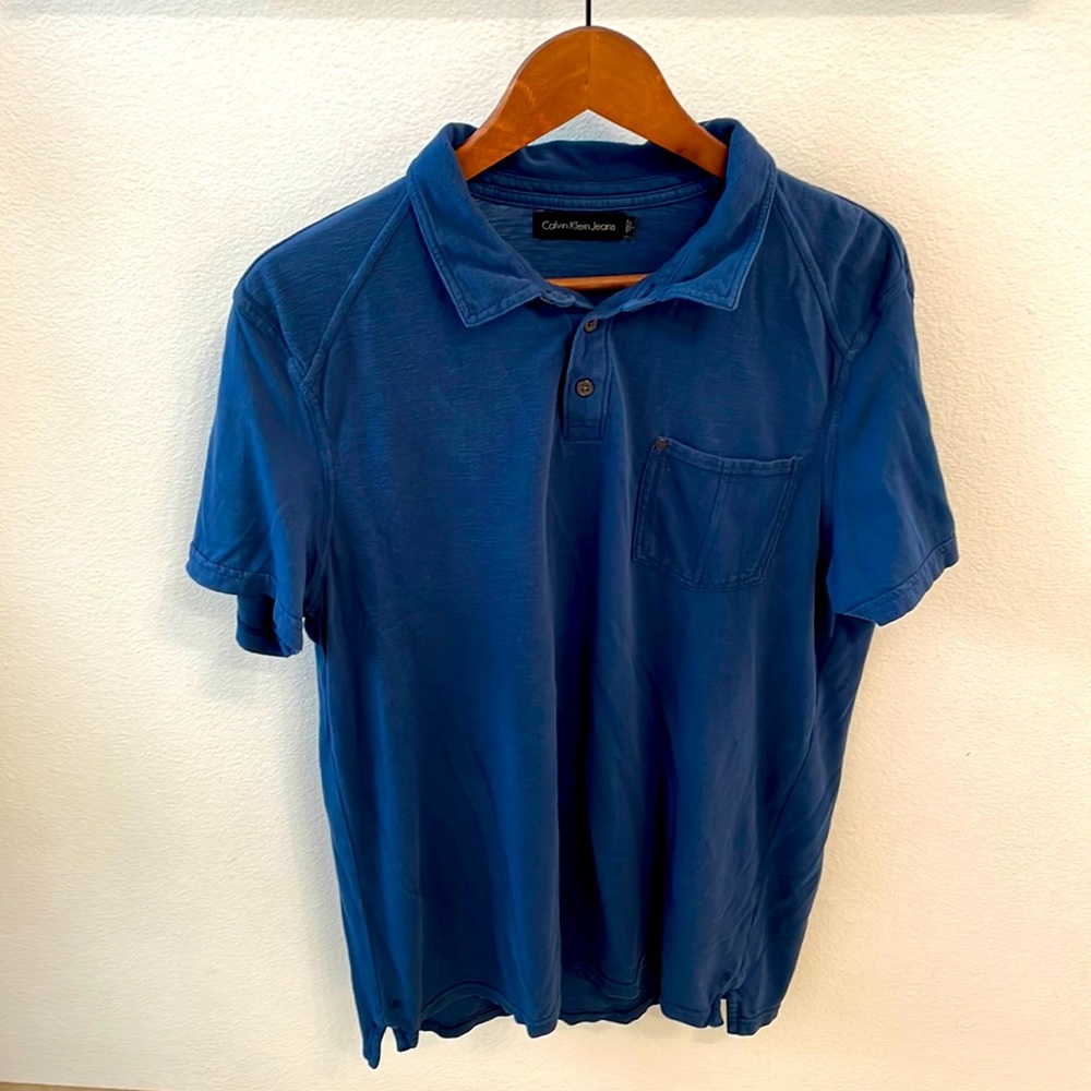 Men’s Calvin Klein collared shirt